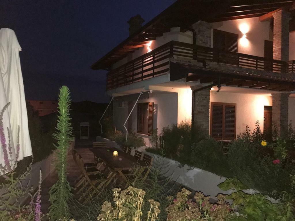 Sara'S Villa Shkodër Buitenkant foto