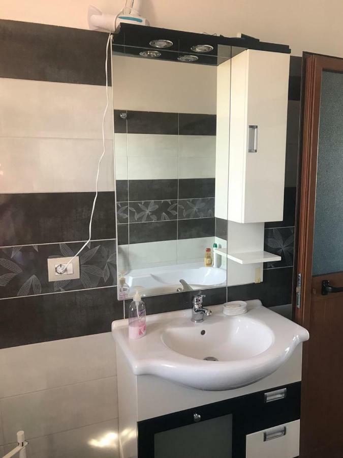 Sara'S Villa Shkodër Buitenkant foto