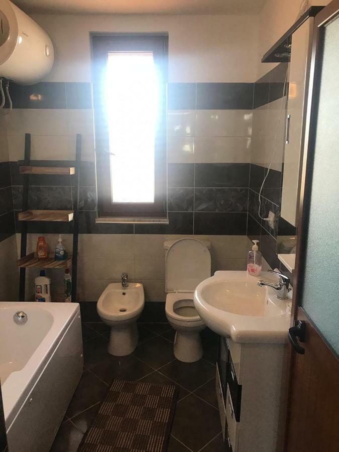 Sara'S Villa Shkodër Buitenkant foto