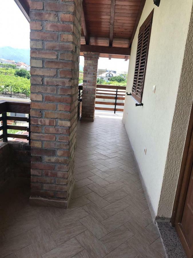Sara'S Villa Shkodër Buitenkant foto