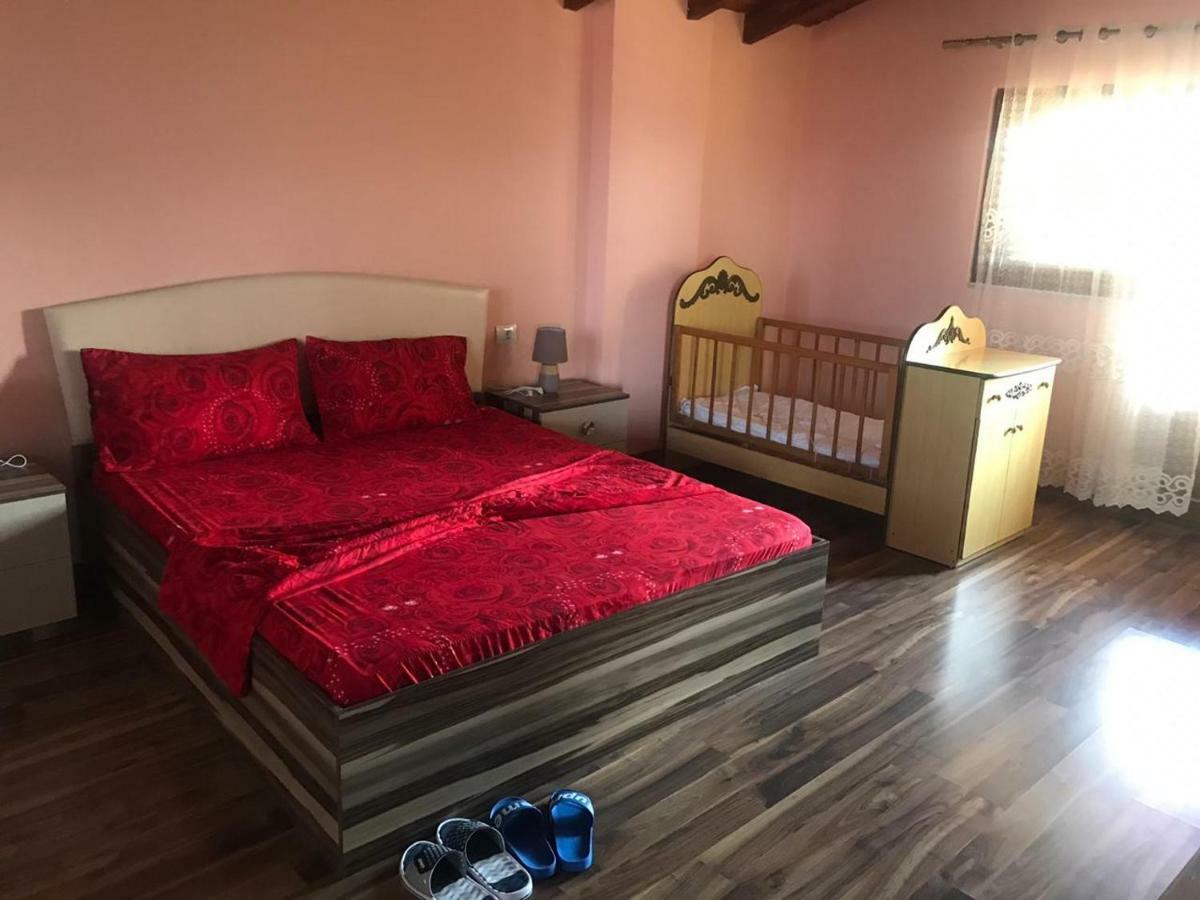 Sara'S Villa Shkodër Buitenkant foto