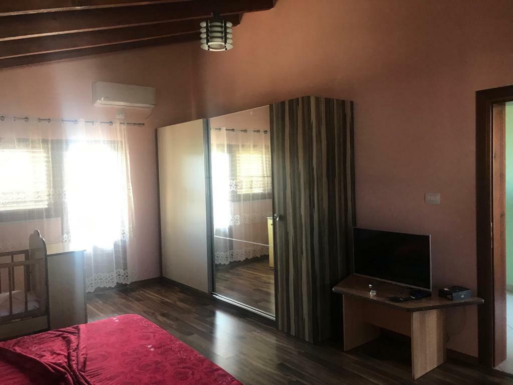 Sara'S Villa Shkodër Buitenkant foto
