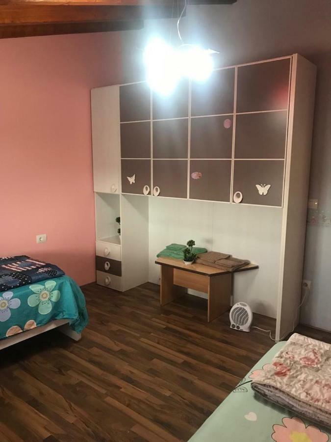 Sara'S Villa Shkodër Buitenkant foto