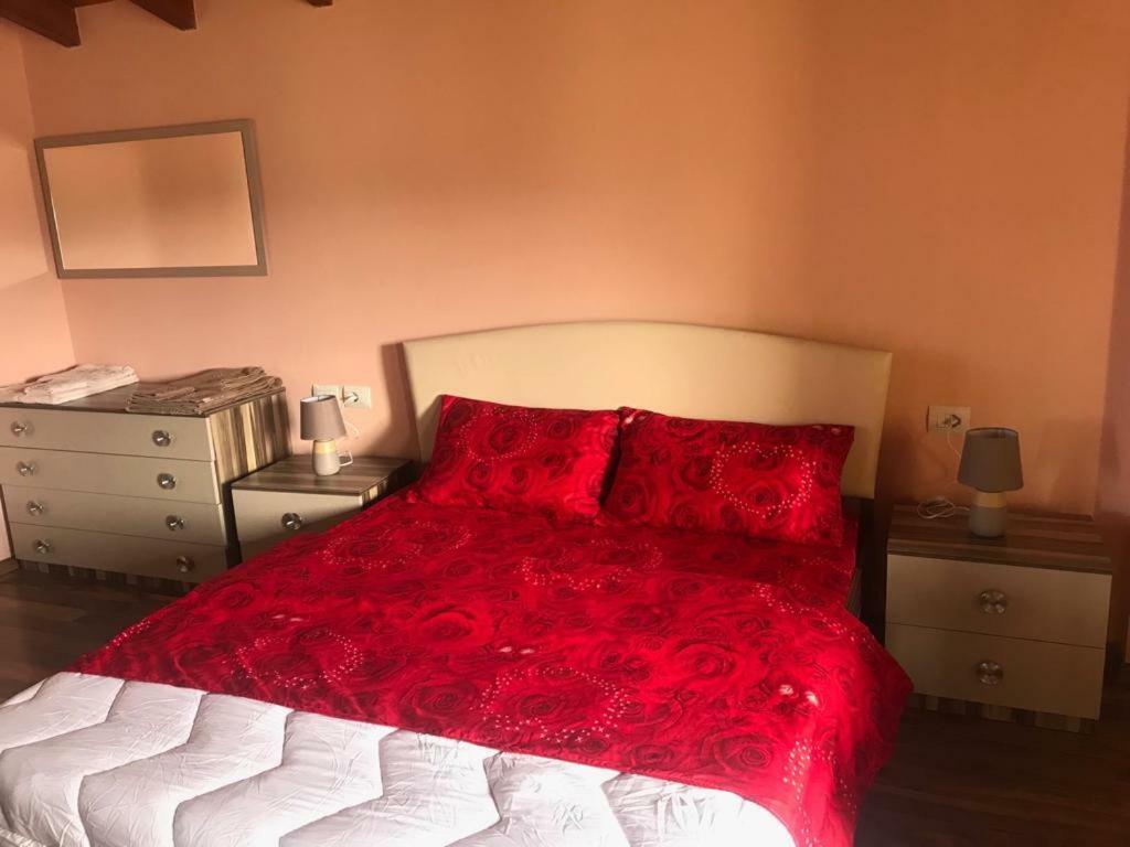 Sara'S Villa Shkodër Buitenkant foto