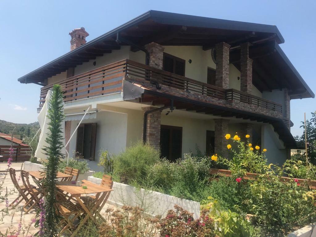 Sara'S Villa Shkodër Buitenkant foto
